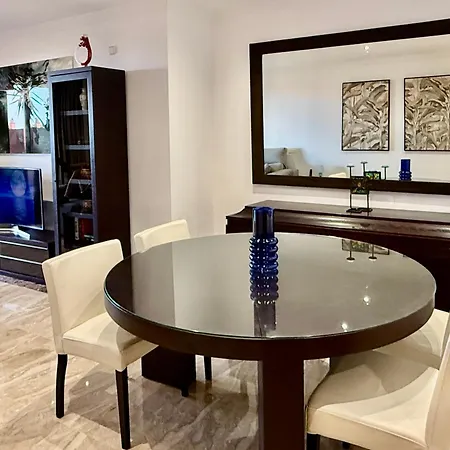 Dream Holidays By The Sea *