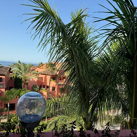 Apartmán Sea View Luxury Las Nayades Beachfront-Spa-Pools *