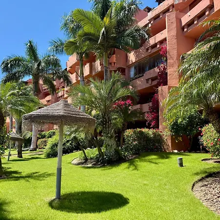Sea View Luxury Las Nayades Beachfront-Spa-Pools Estepona